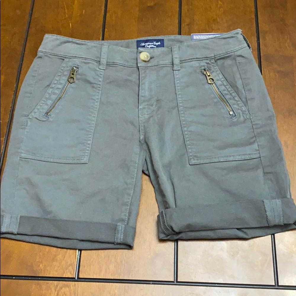 NWT AE Grey-Green Cargo Midi Shorts